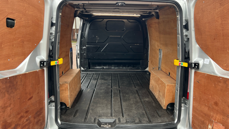 Ford Transit Custom 300 L1 Diesel Fwd 2.0 EcoBlue 130ps Low Roof Limited Van